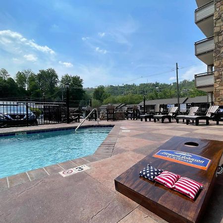 Howard Johnson By Wyndham Downtown Gatlinburg Extérieur photo