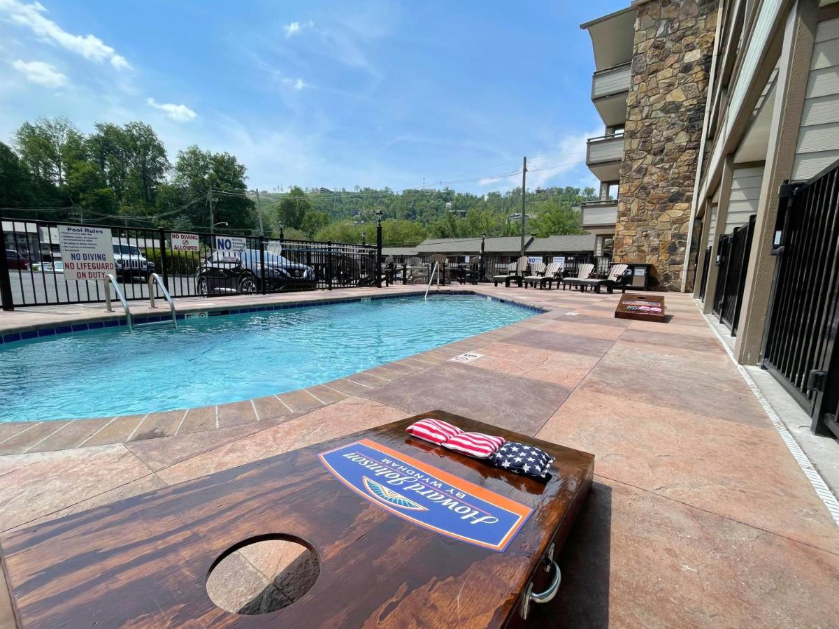 Howard Johnson By Wyndham Downtown Gatlinburg Extérieur photo