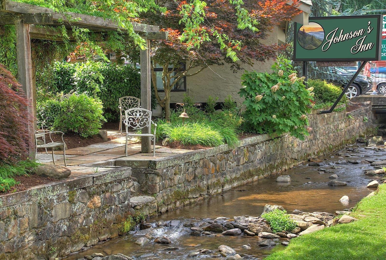 Howard Johnson By Wyndham Downtown Gatlinburg Extérieur photo