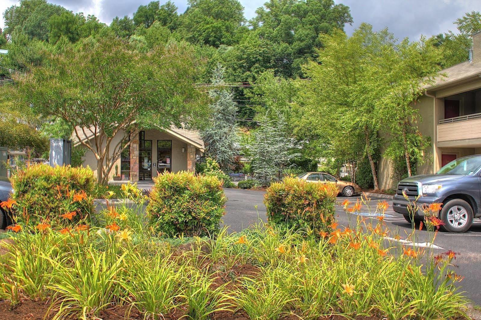Howard Johnson By Wyndham Downtown Gatlinburg Extérieur photo