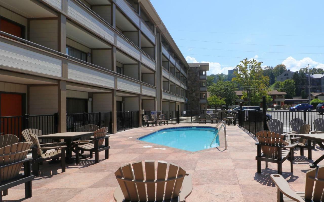 Howard Johnson By Wyndham Downtown Gatlinburg Extérieur photo