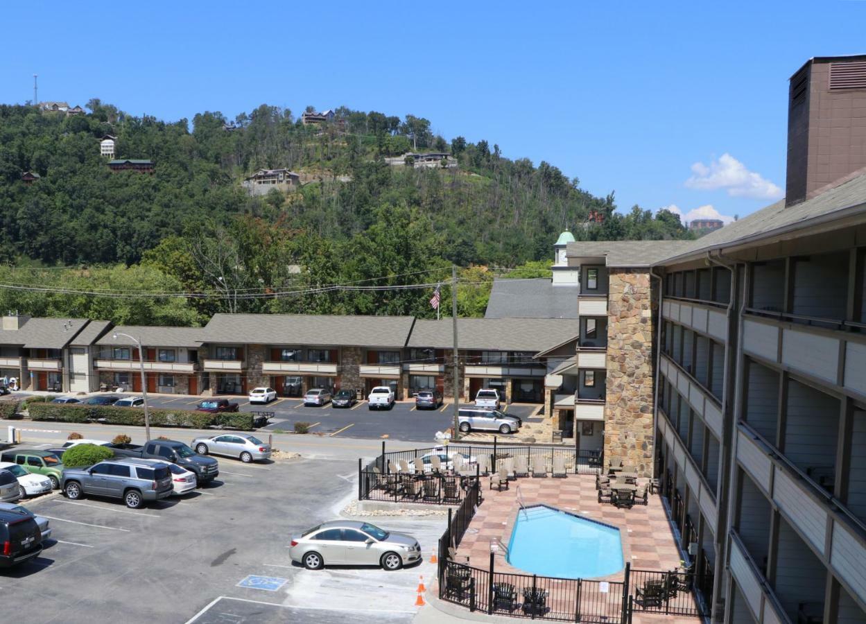 Howard Johnson By Wyndham Downtown Gatlinburg Extérieur photo